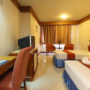 Silom Avenue Inn